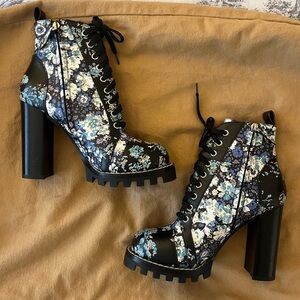 Louis Vuitton Black and Blue Heeled Boots with Chunky Heel and Lace-Up Design